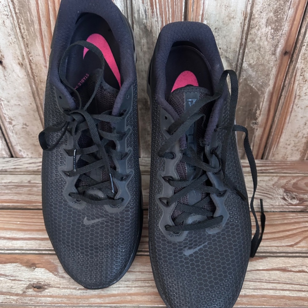 Nike Mens Metcon Sneaker